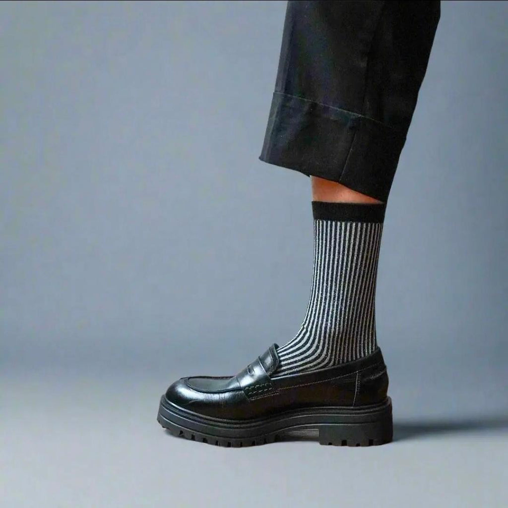 Chaussettes à rayures fines